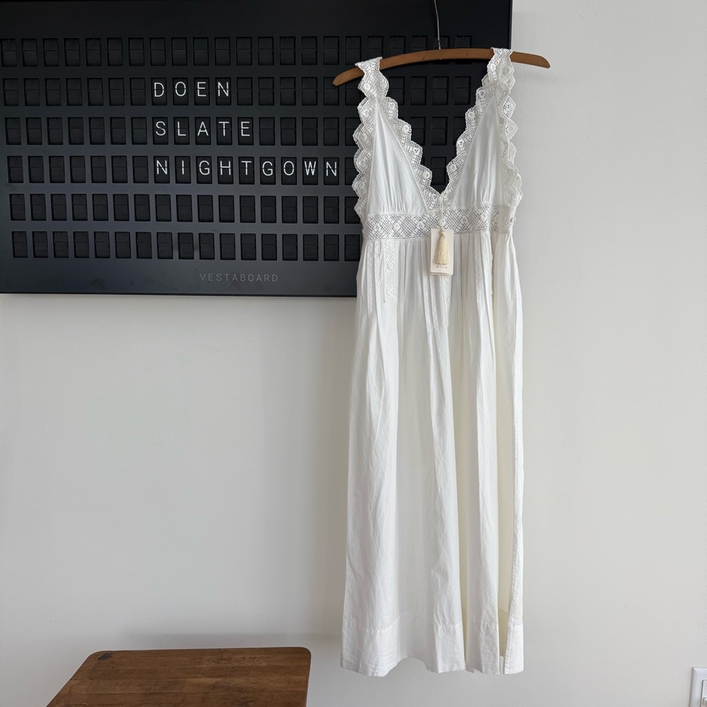 White Lace Trim Sleeveless Dress